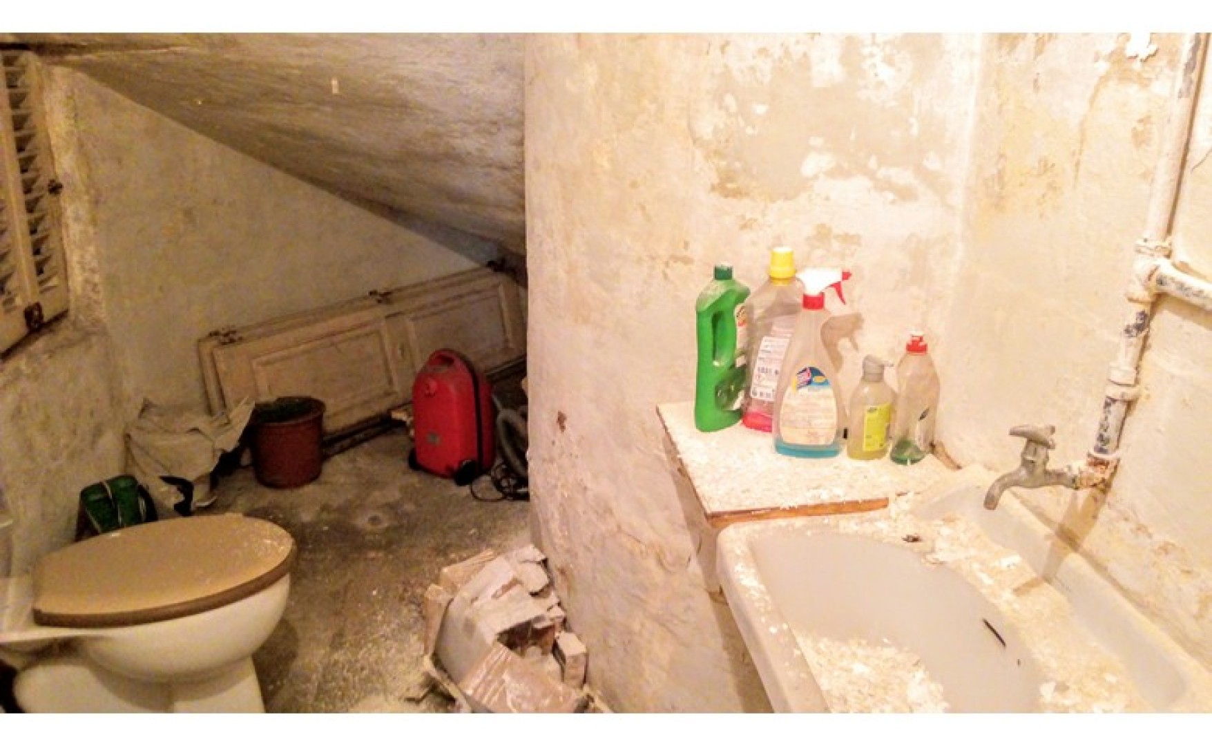 Shops to let Malta: Marsascala 55sqm property for rent