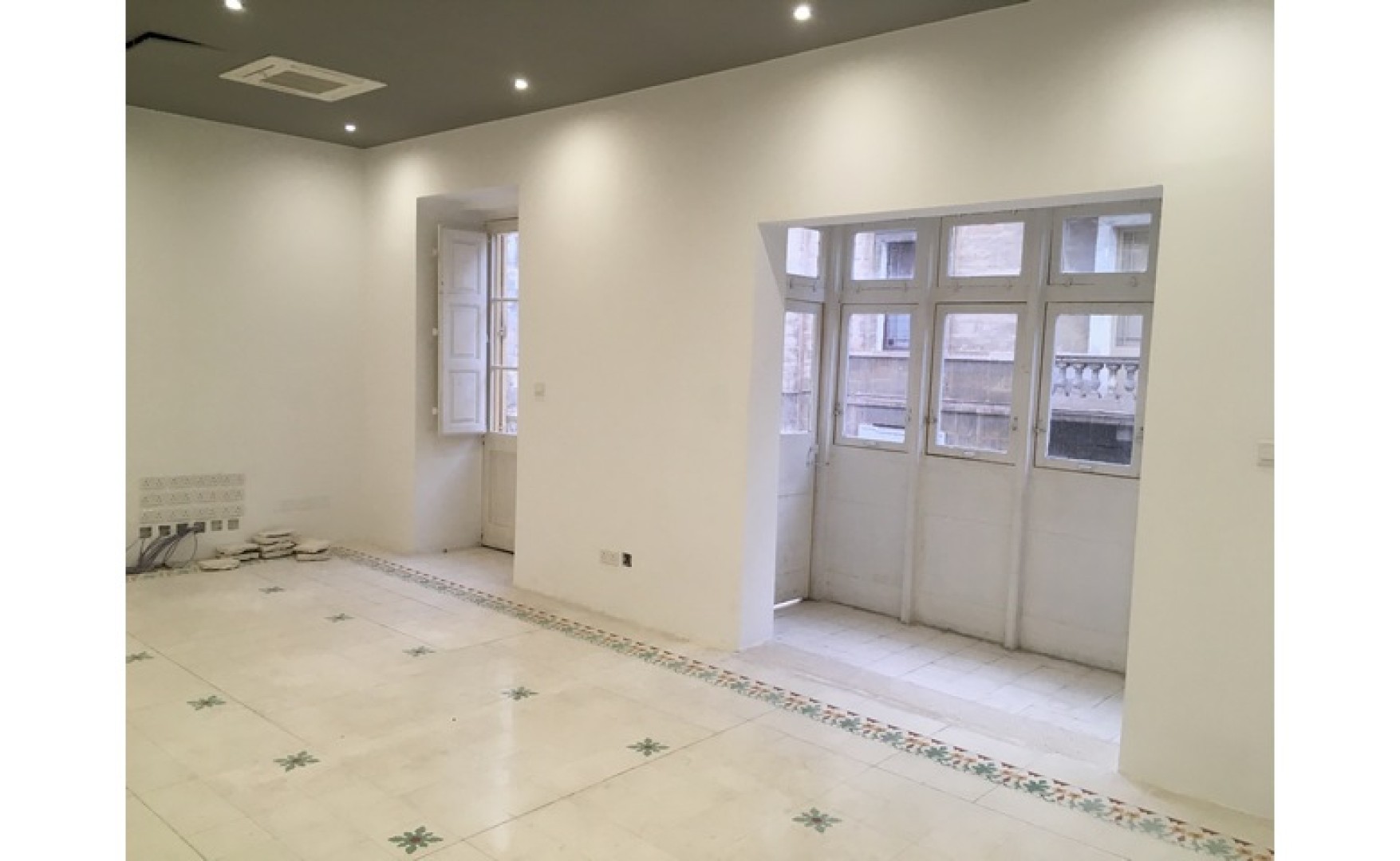 Office to let in Malta: Valletta 200sqm Brand New Corner Office For Rent In Valletta