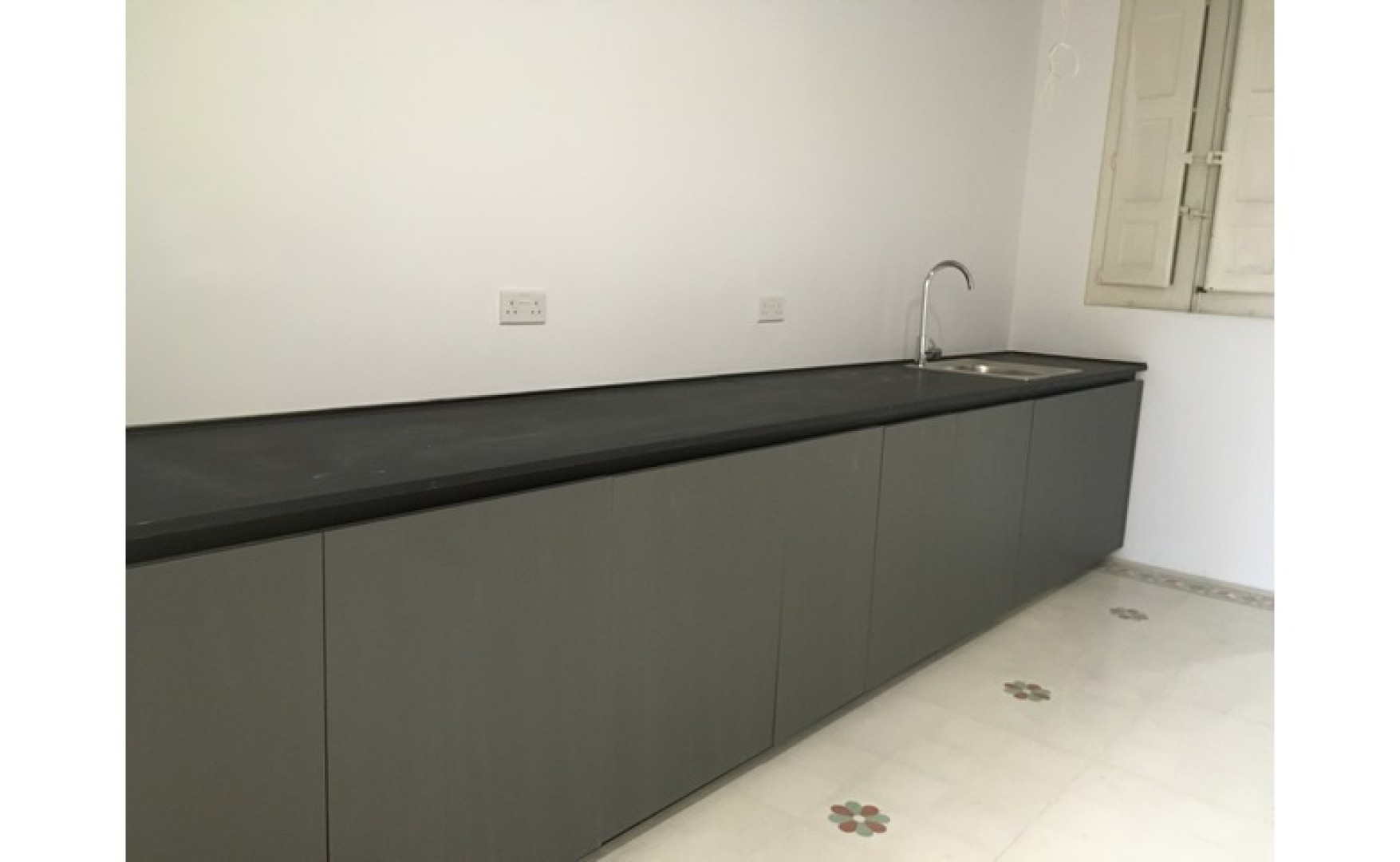 Office to let in Malta: Valletta 200sqm Brand New Corner Office For Rent In Valletta