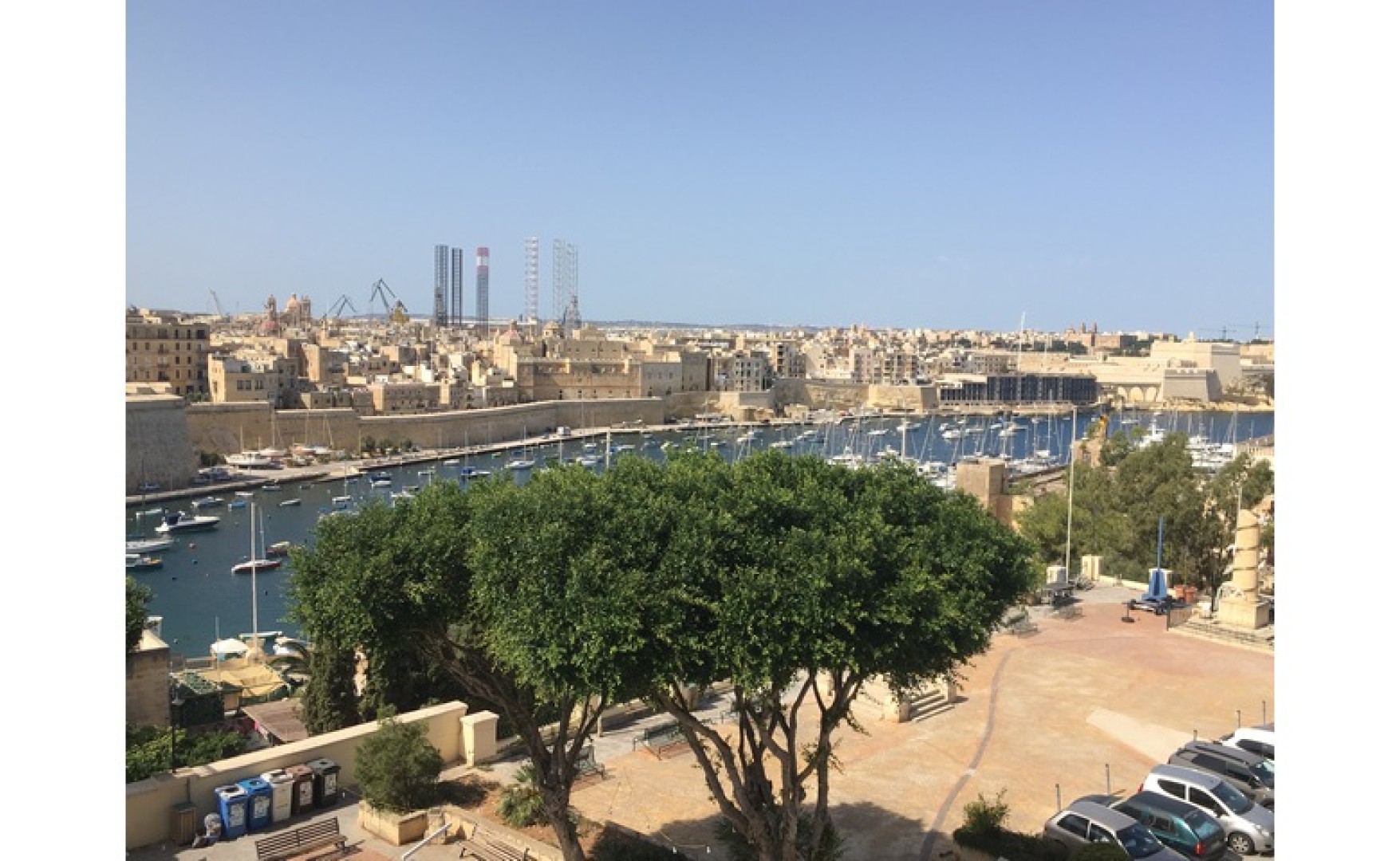 Real estate Malta: Unconverted Townhouse For SALE with 4 bedrooms and Roof Terrace with Seaviews