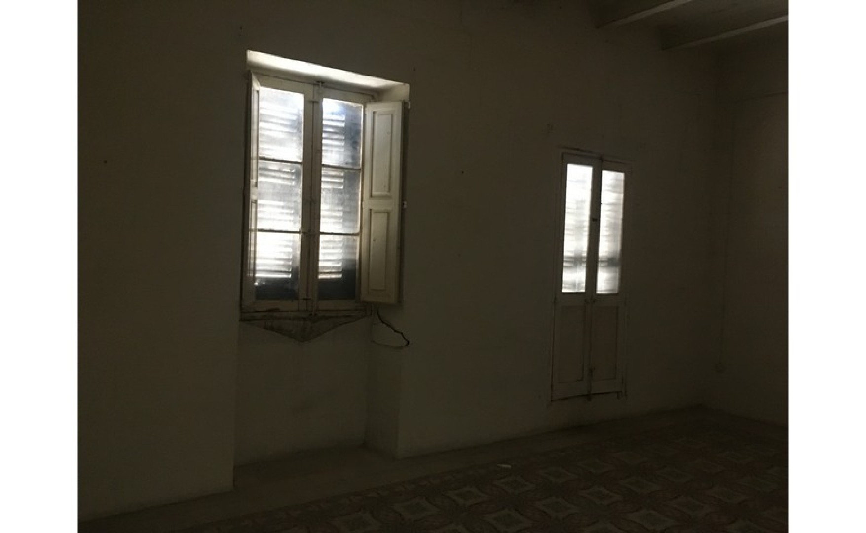 Real estate Malta: Unconverted Townhouse For SALE with 4 bedrooms and Roof Terrace with Seaviews