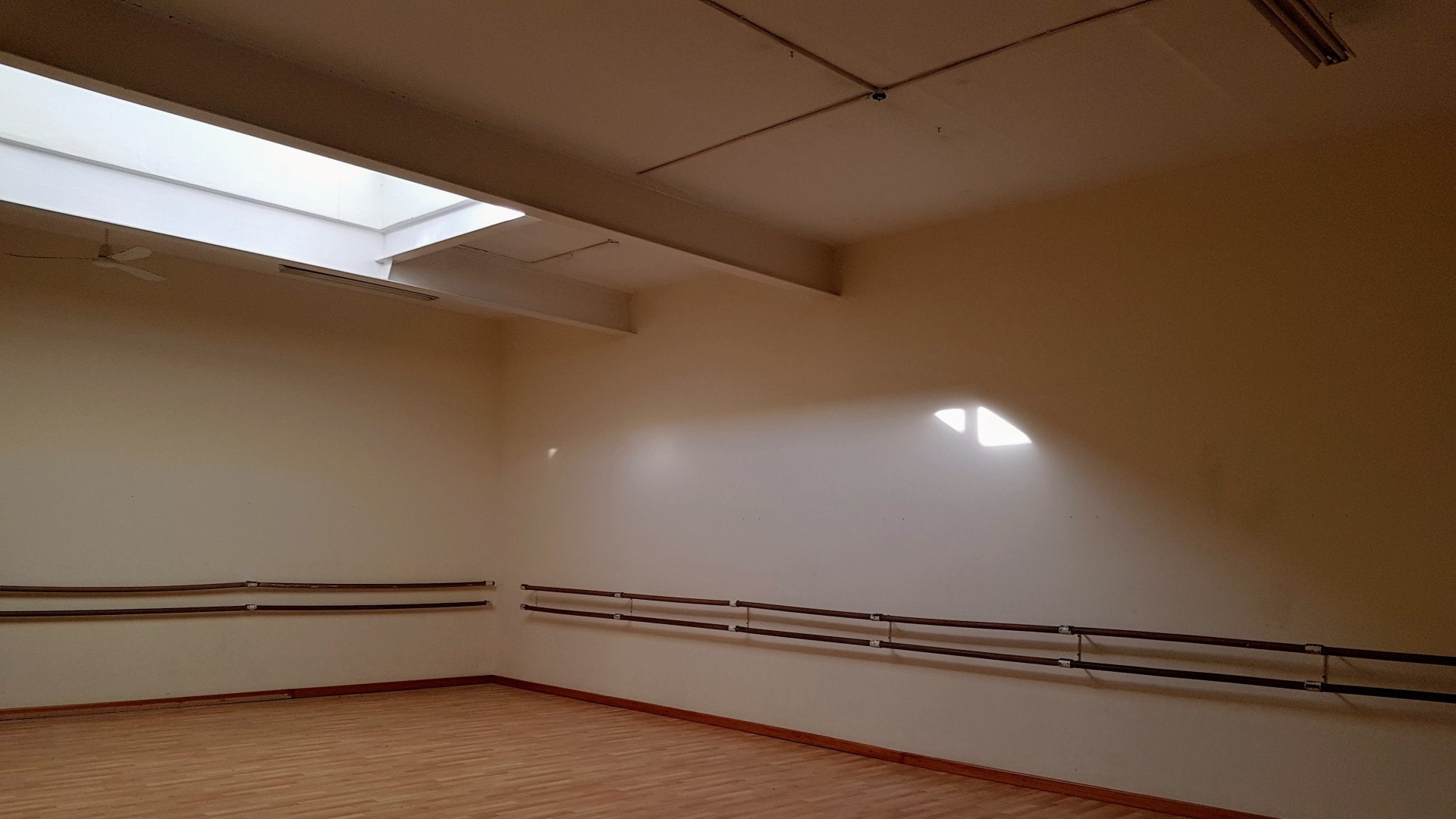 Commercial to let in Lija, 225sqm Commercial Premises for rent
