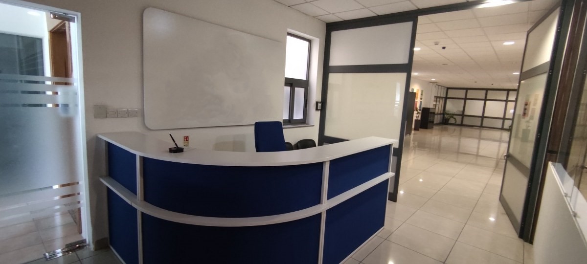 Offices for rent in Malta: 233sqm office to let in Zebbug