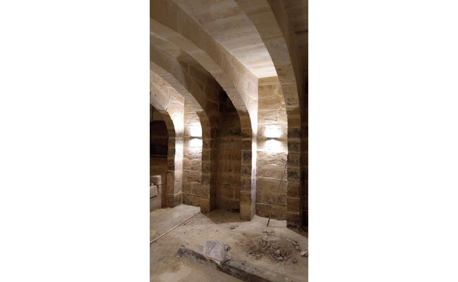 Offices and Shops for rent in Malta: Commercial block to let in Msida