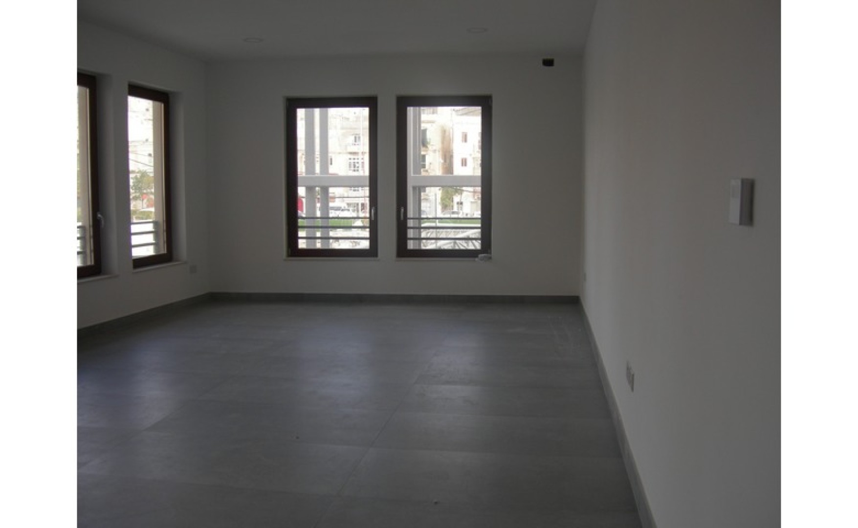 Office to let Malta: 60sqm premises for rent in Cospicua
