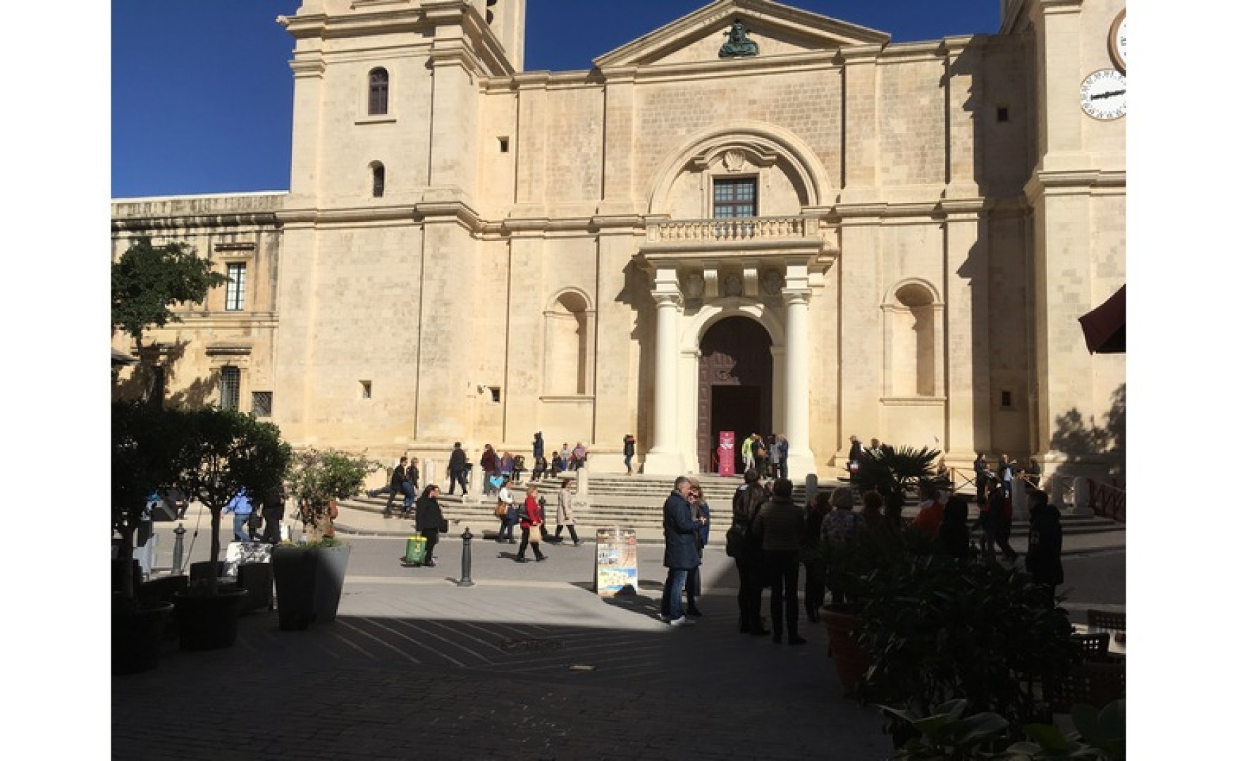 Shop for Rent Opposite St Johns Cathedral in Valletta