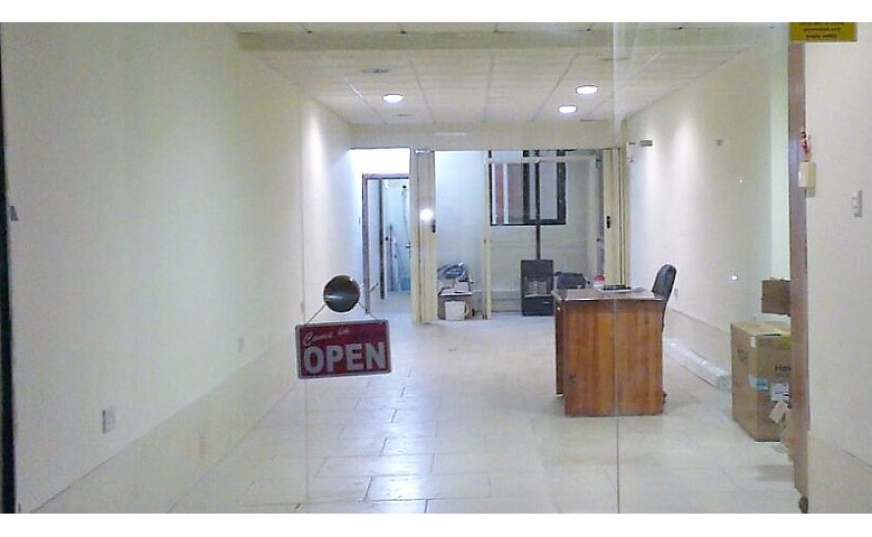 Shops for rent in Malta: 115 sqm Class 4B Shop in St Venera