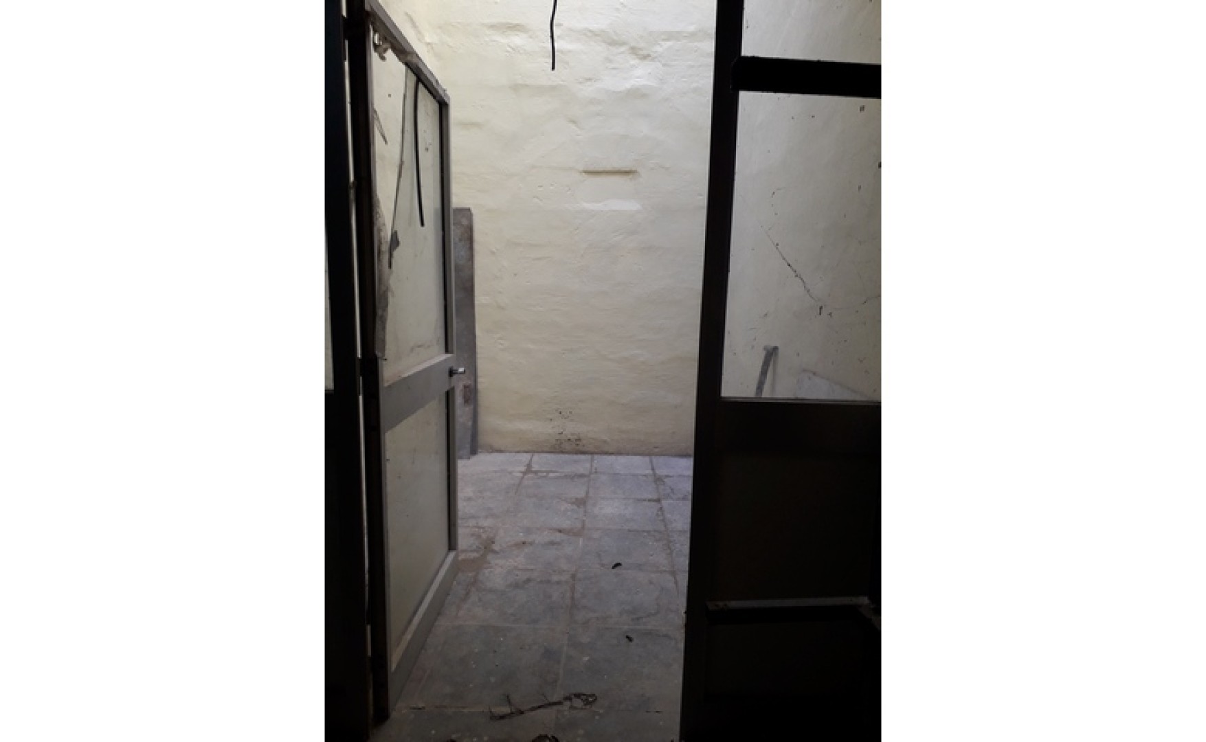 Shops for rent in Malta: Mosta 104sqm premises to let