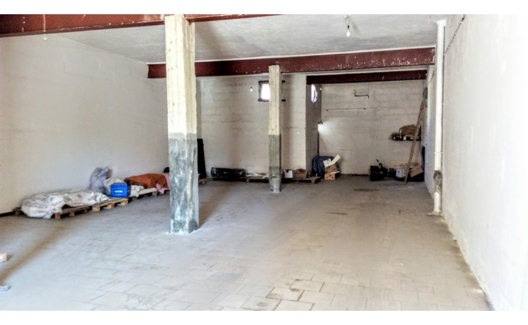 Estate agents Malta: Fgura 160sqm warehouse for rent