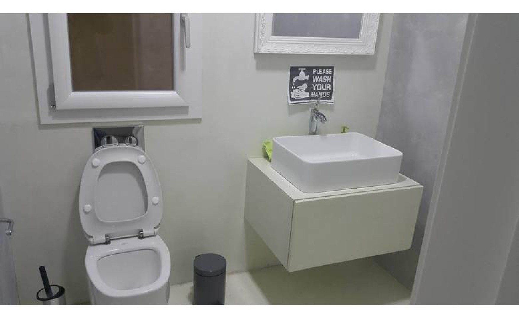 Shop /Office to let Malta: San Gwann - 400sqm premises for rent - easy parking