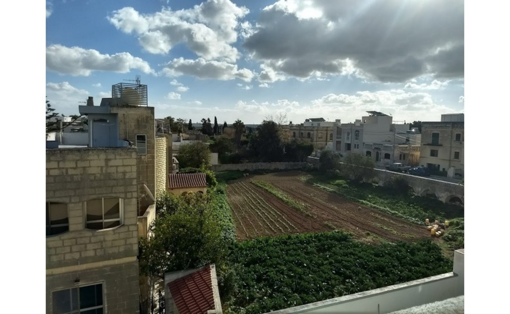 Villas in Malta: Attard 3 bedroom Villa to let