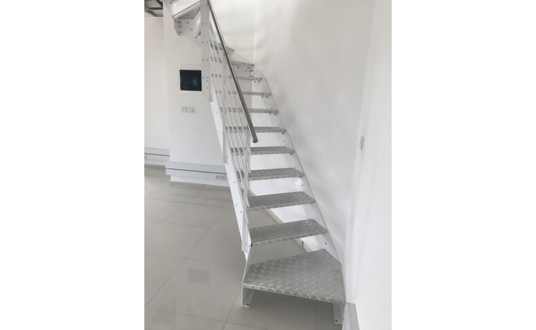 Office to let Malta: Gzira 80sqm office to let in a prime location