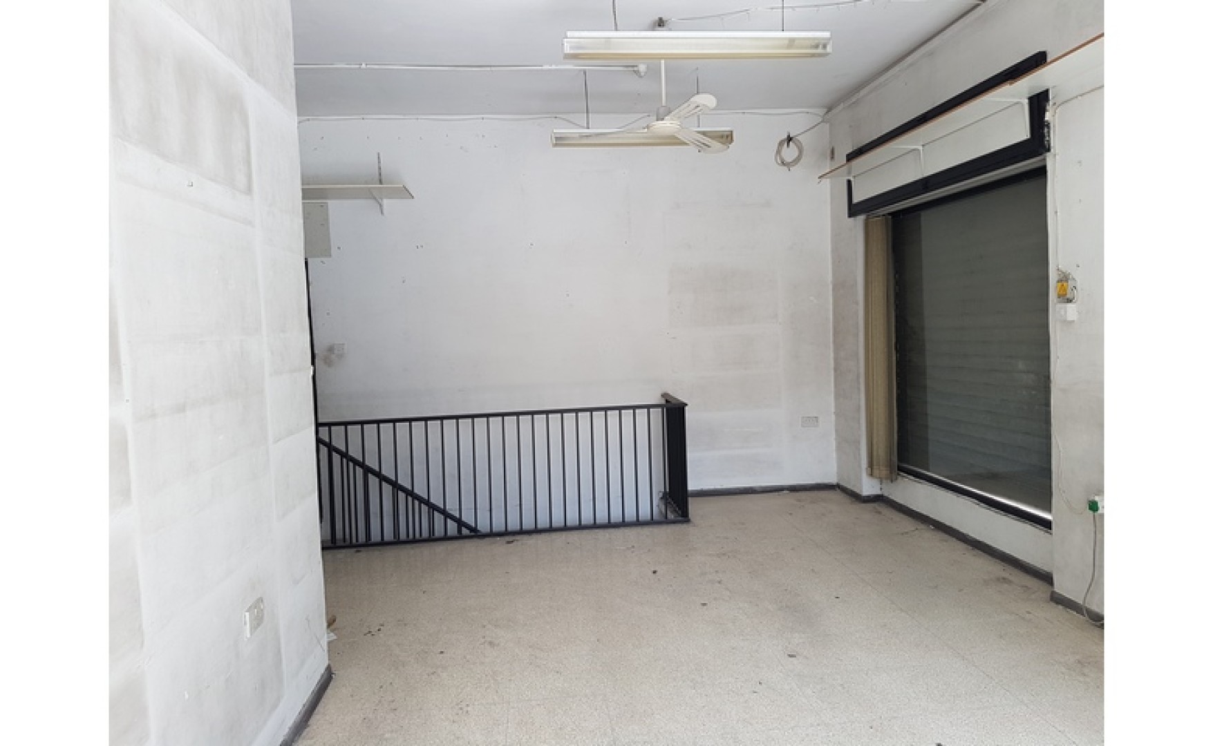 Shops for rent in Malta: San Gwann premises for rent with class 4 permits