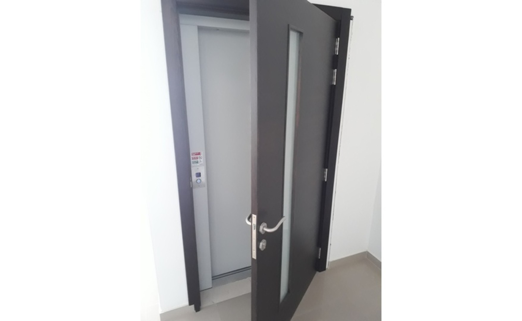 Offices for rent Malta: 450sqm showroom and offices to let