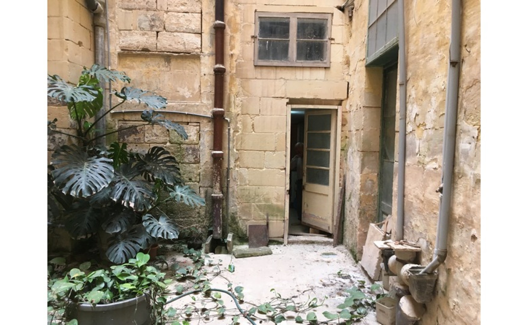 3 Apartments for sale in Valletta with potential to Build a Penthouse