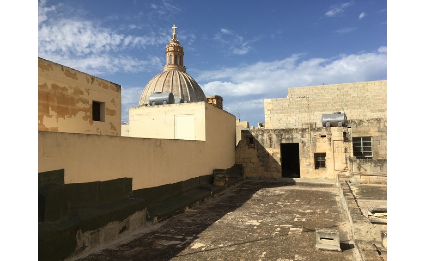 3 Apartments for sale in Valletta with potential to Build a Penthouse