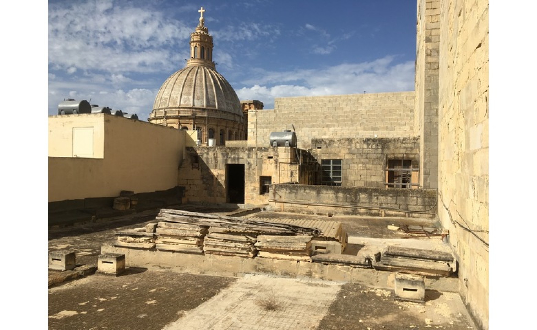 3 Apartments for sale in Valletta with potential to Build a Penthouse