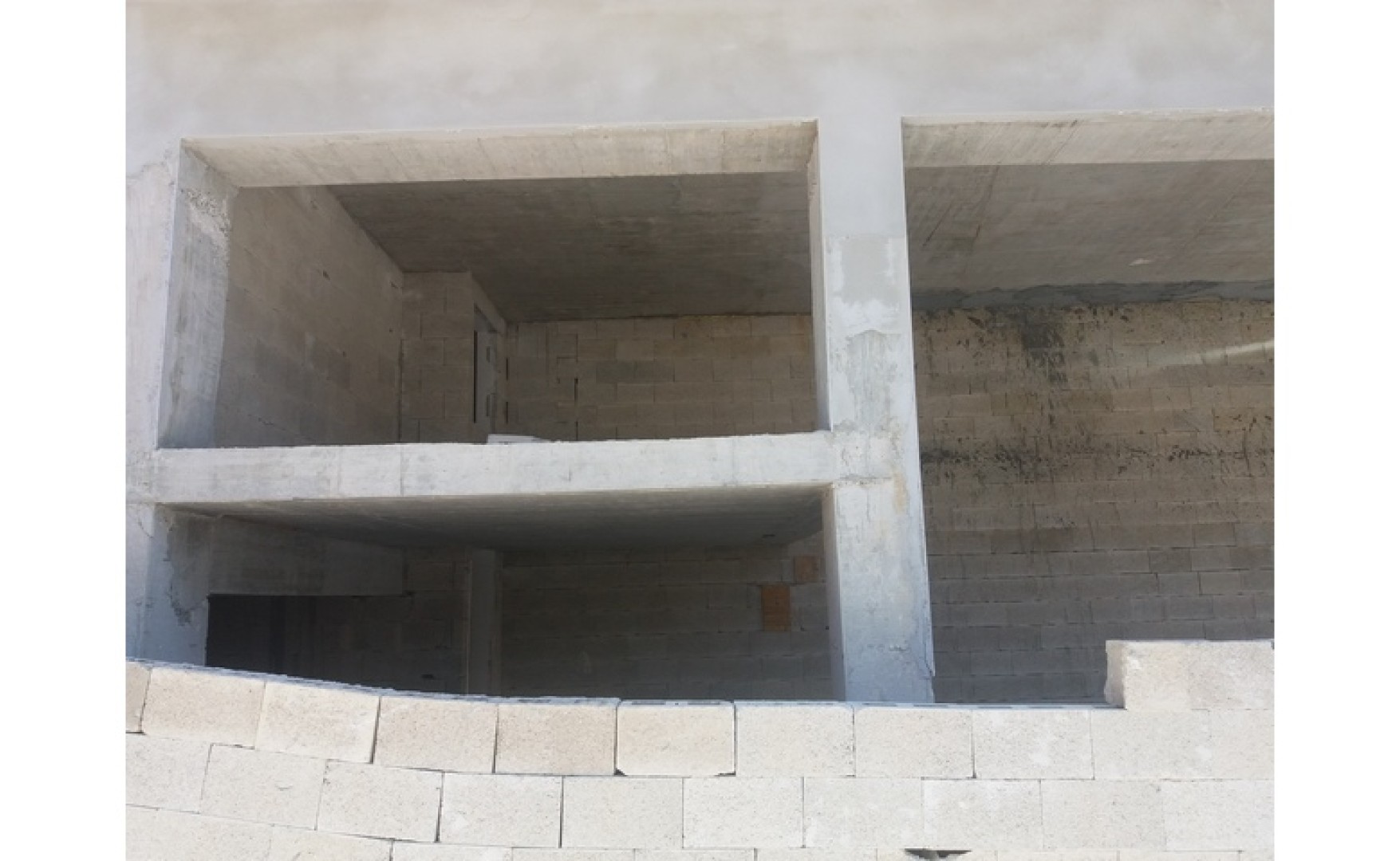 Shops / offices for rent in Malta: Gzira 200sqm premises to let