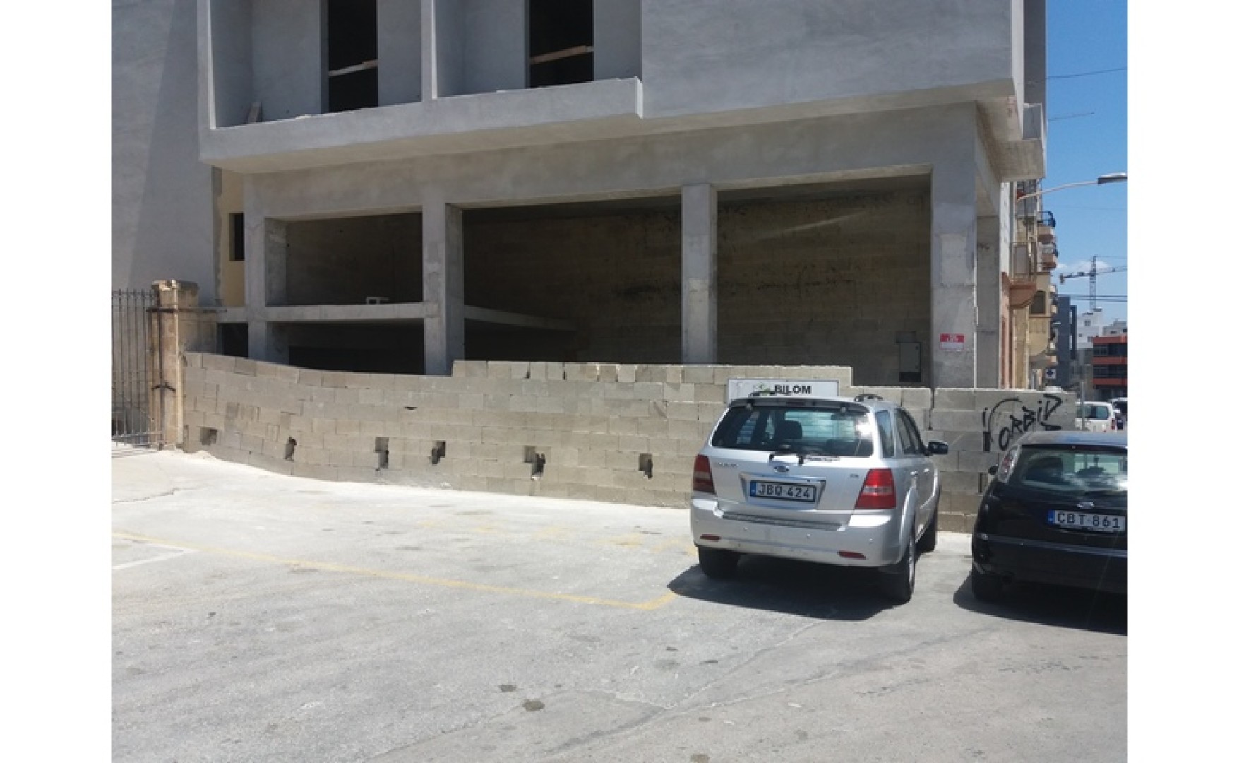 Shops / offices for rent in Malta: Gzira 200sqm premises to let