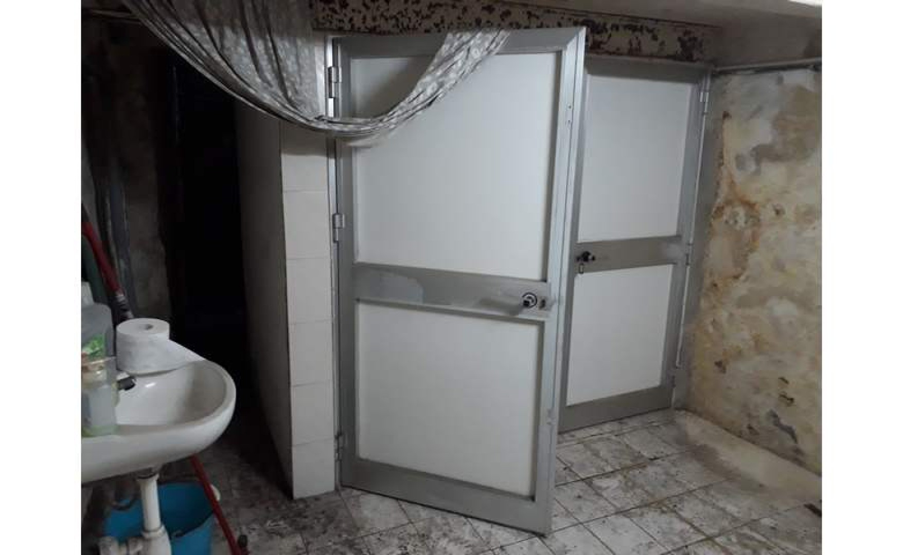 Shops for rent Malta: Commercial premises for rent in Valletta