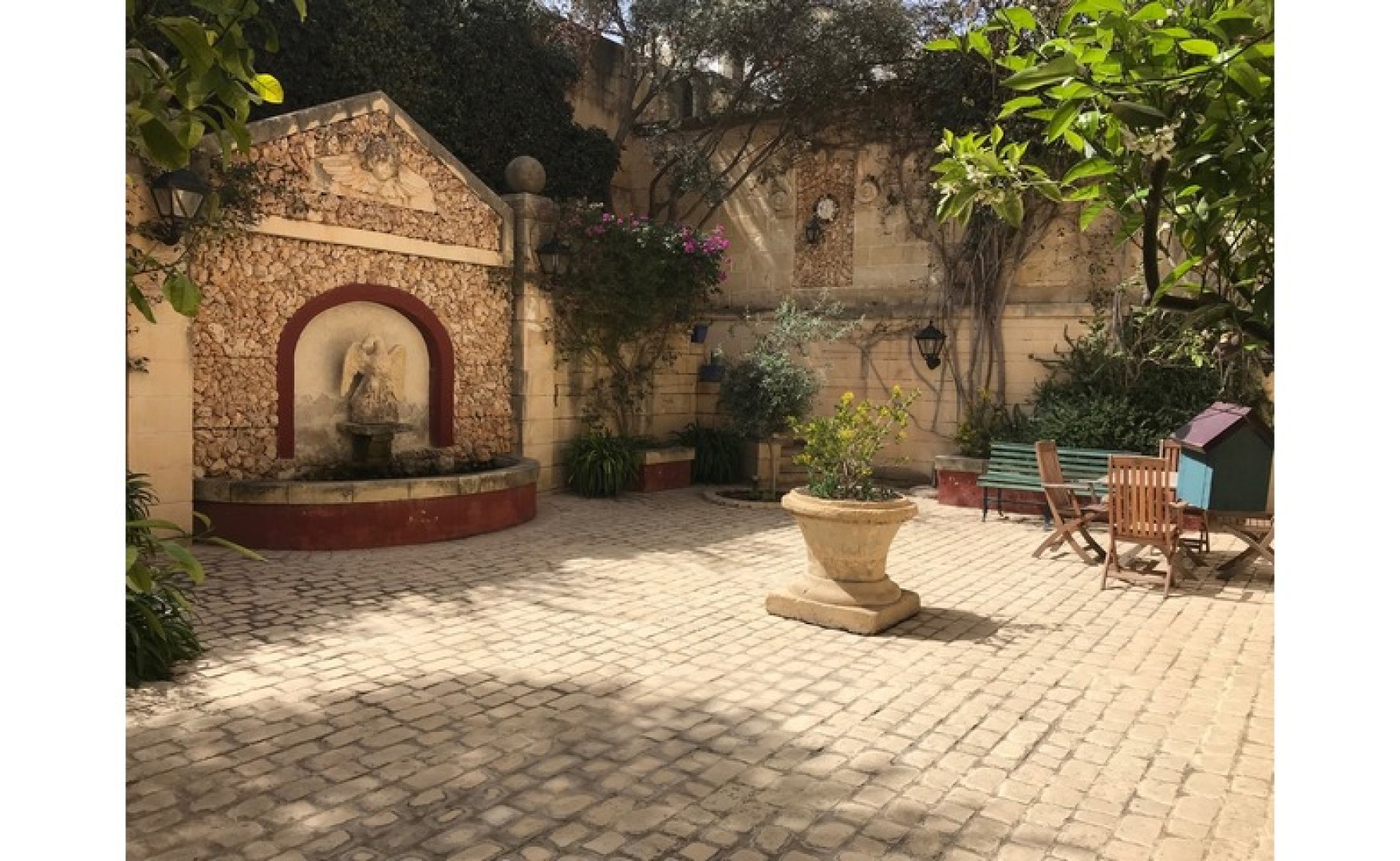 6 bedroom Palazzo with pool for rent in Ta xbiex