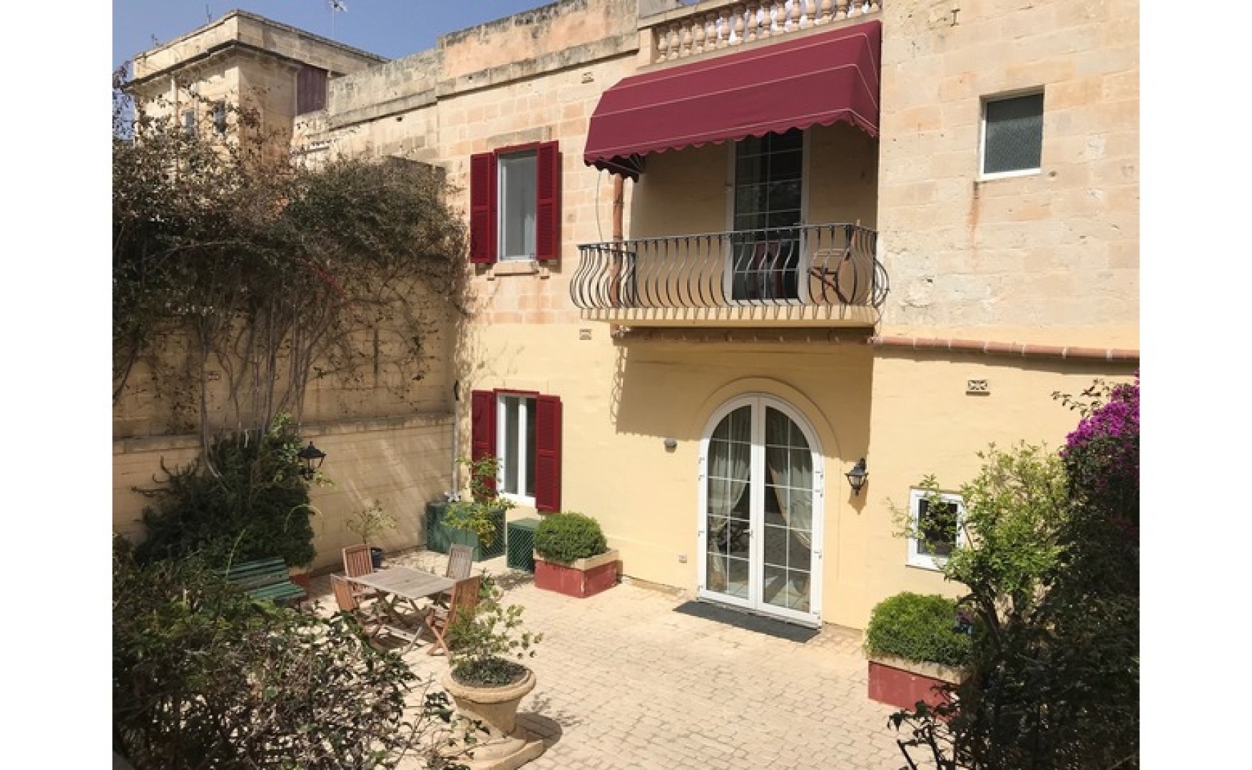 6 bedroom Palazzo with pool for rent in Ta xbiex