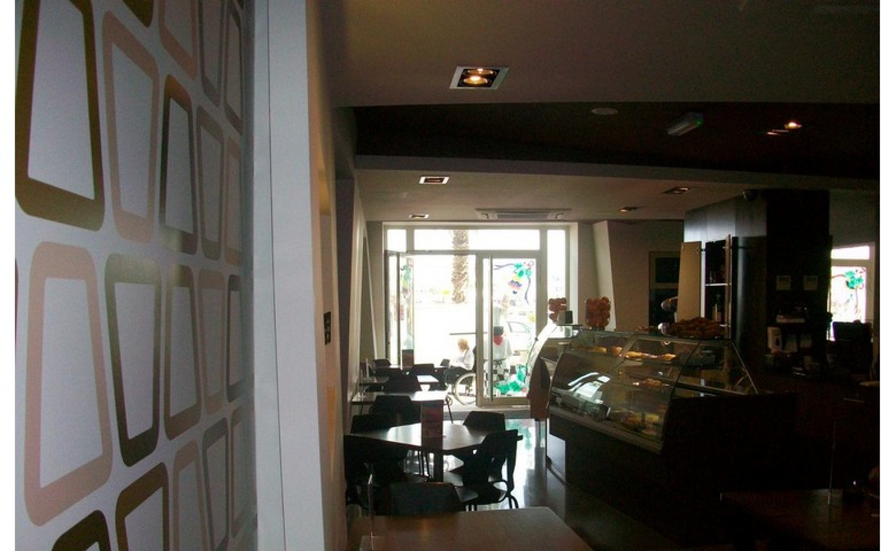 Restaurants for rent in Malta: 125sqm Gzira seafront cafeteria