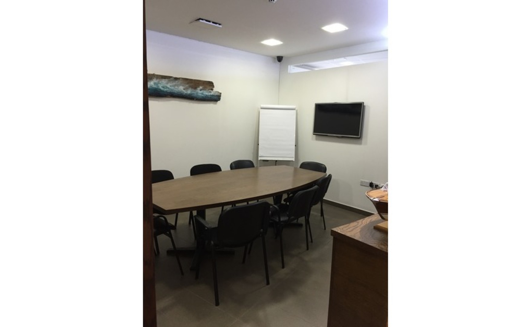 Ground Floor 325sqm Office for rent on the Strand Seafront