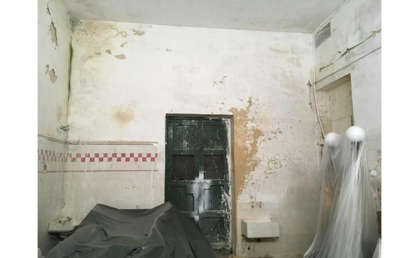Snack Bar / Wine Bar / Gift Shop to let in Valletta with Nice Facade Situated Close to Lower Barraka Gardens