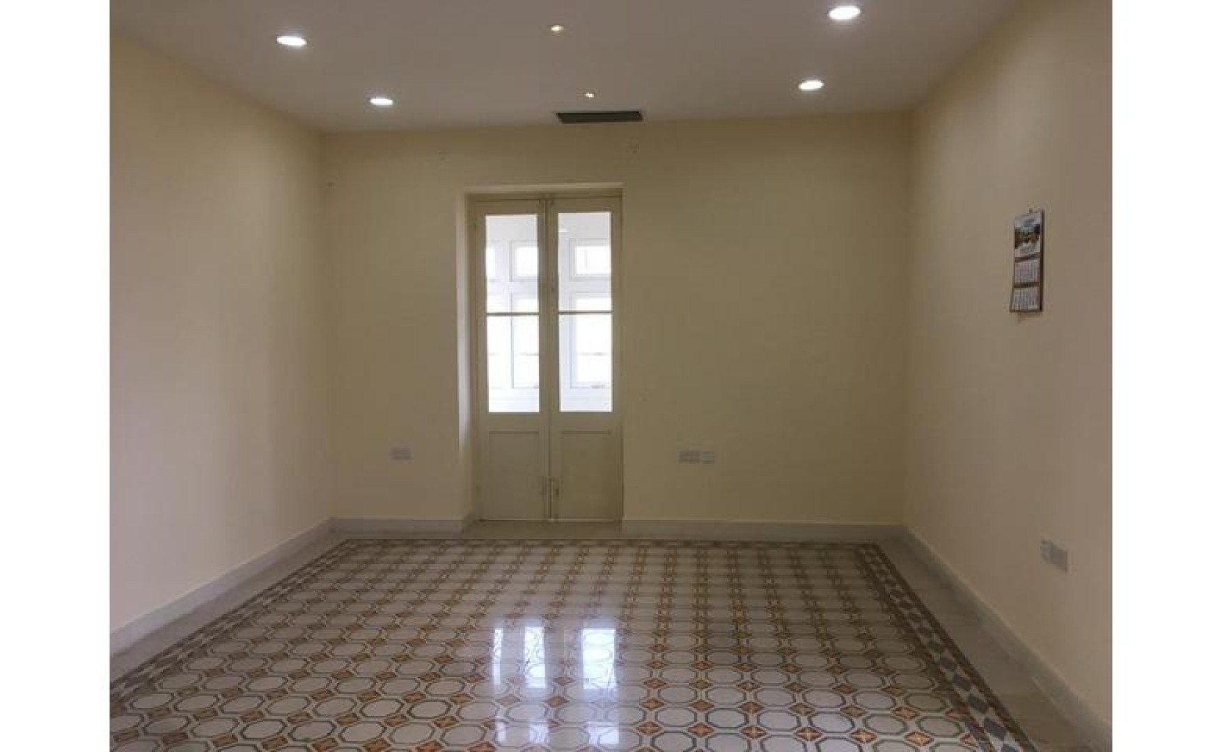 Office in Malta: 185sqm Premises for Rent In The Centre Of Valletta