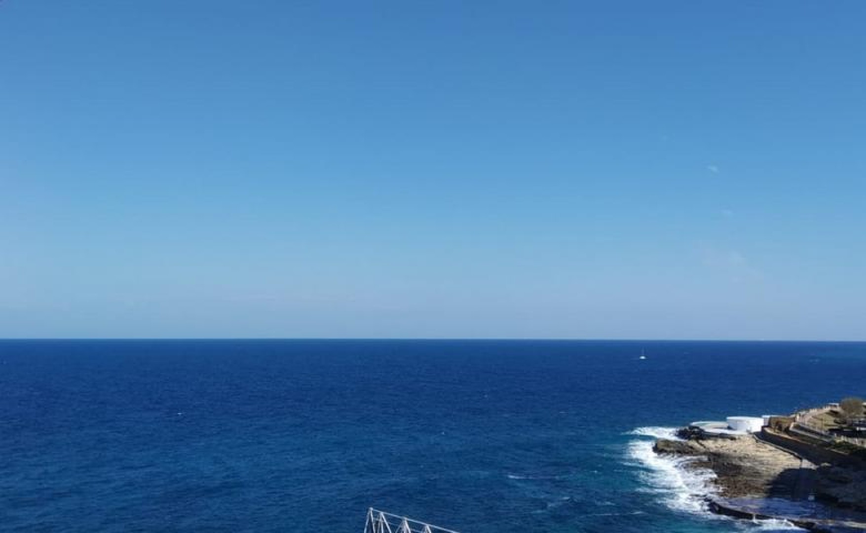 Sliema office with seaviews for rent