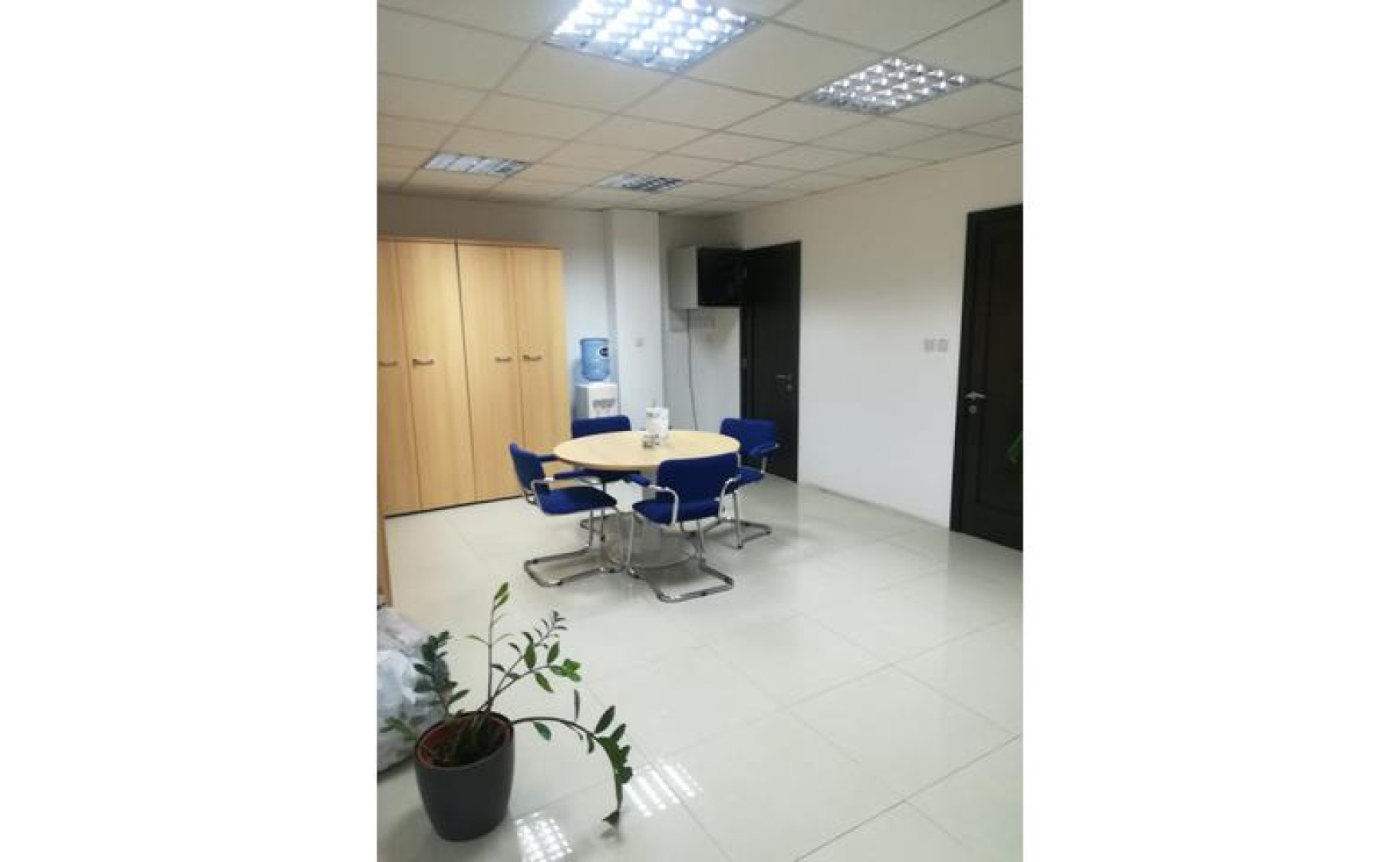 Office to let Malta: Naxxar 132sqm 2nd floor premises for rent with office permits