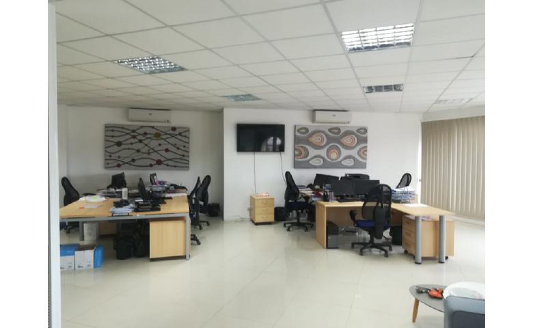Office to let Malta: Naxxar 132sqm 2nd floor premises for rent with office permits