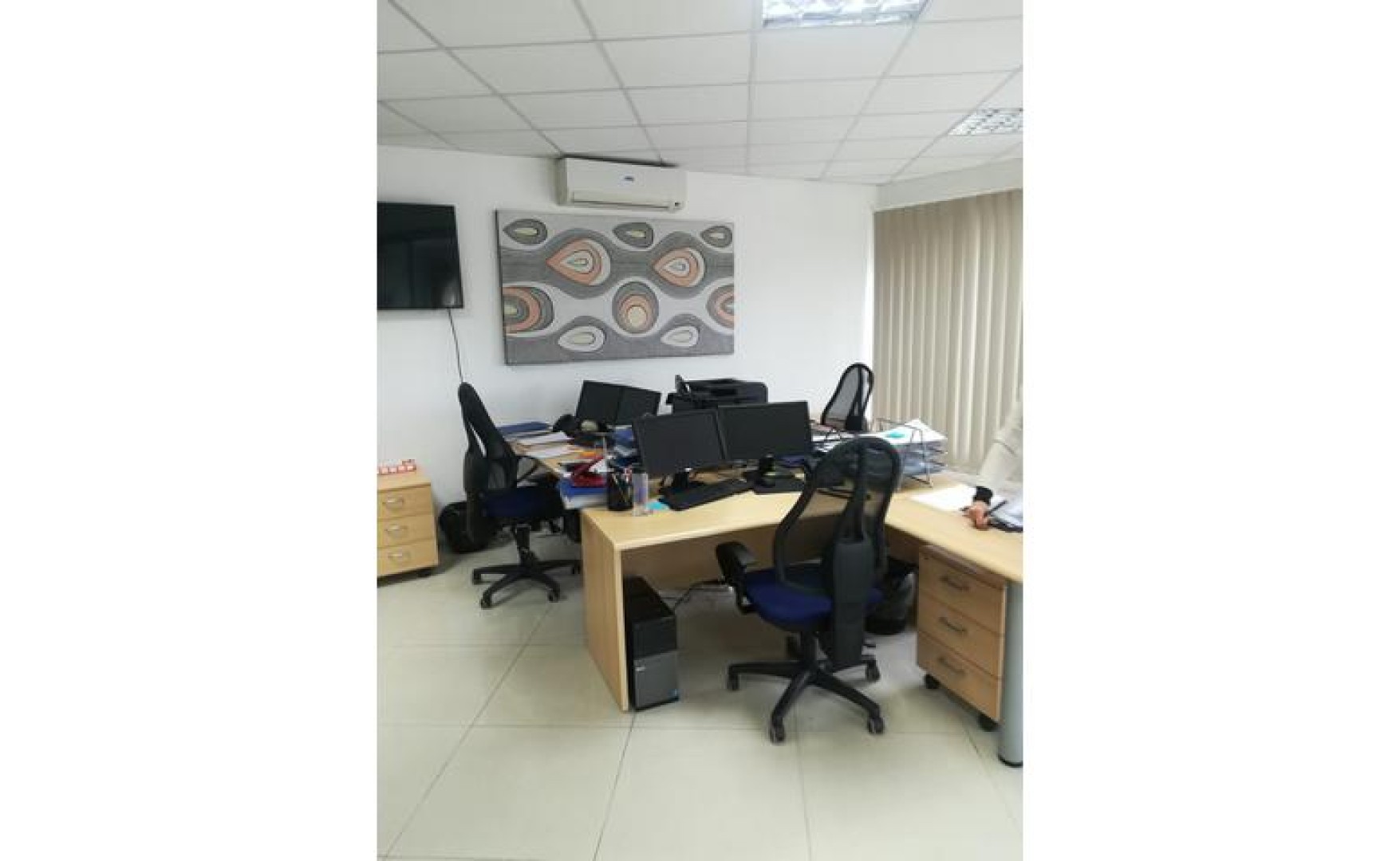 Office to let Malta: Naxxar 132sqm 2nd floor premises for rent with office permits