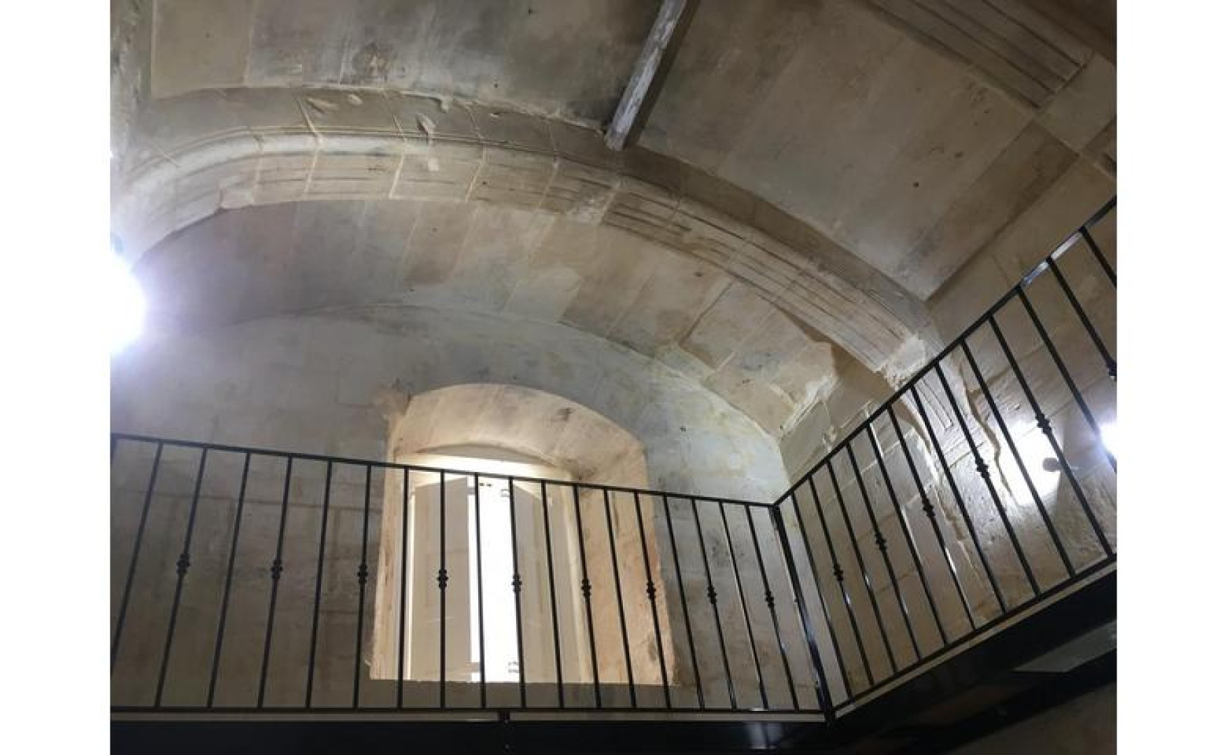 Shops for Rent in Malta: Outlet on 3 Floors In the Hub Of Valletta
