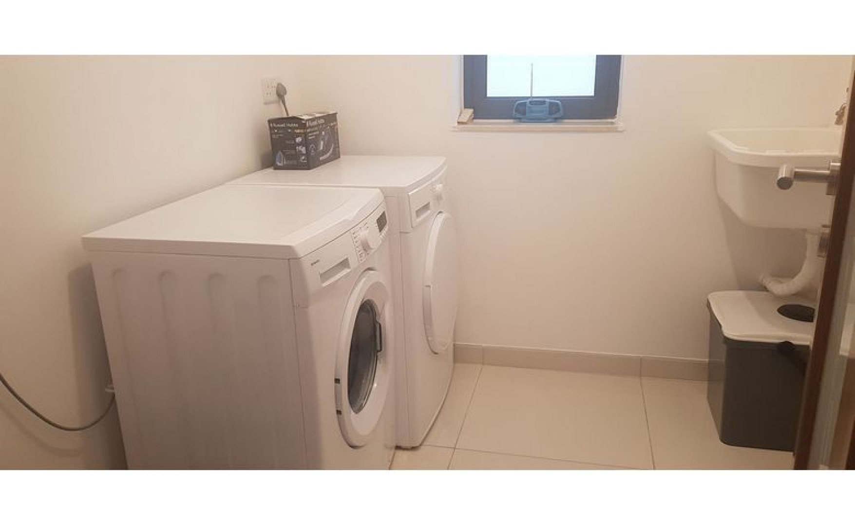 Swieqi modern apartment for rent with 3 bedrooms