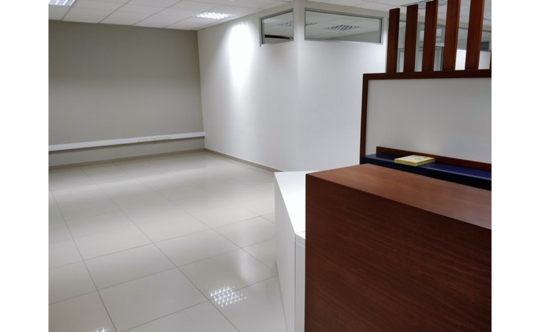 Modern Office for rent in mriehel with an area of 266sqm and optional parking for rent