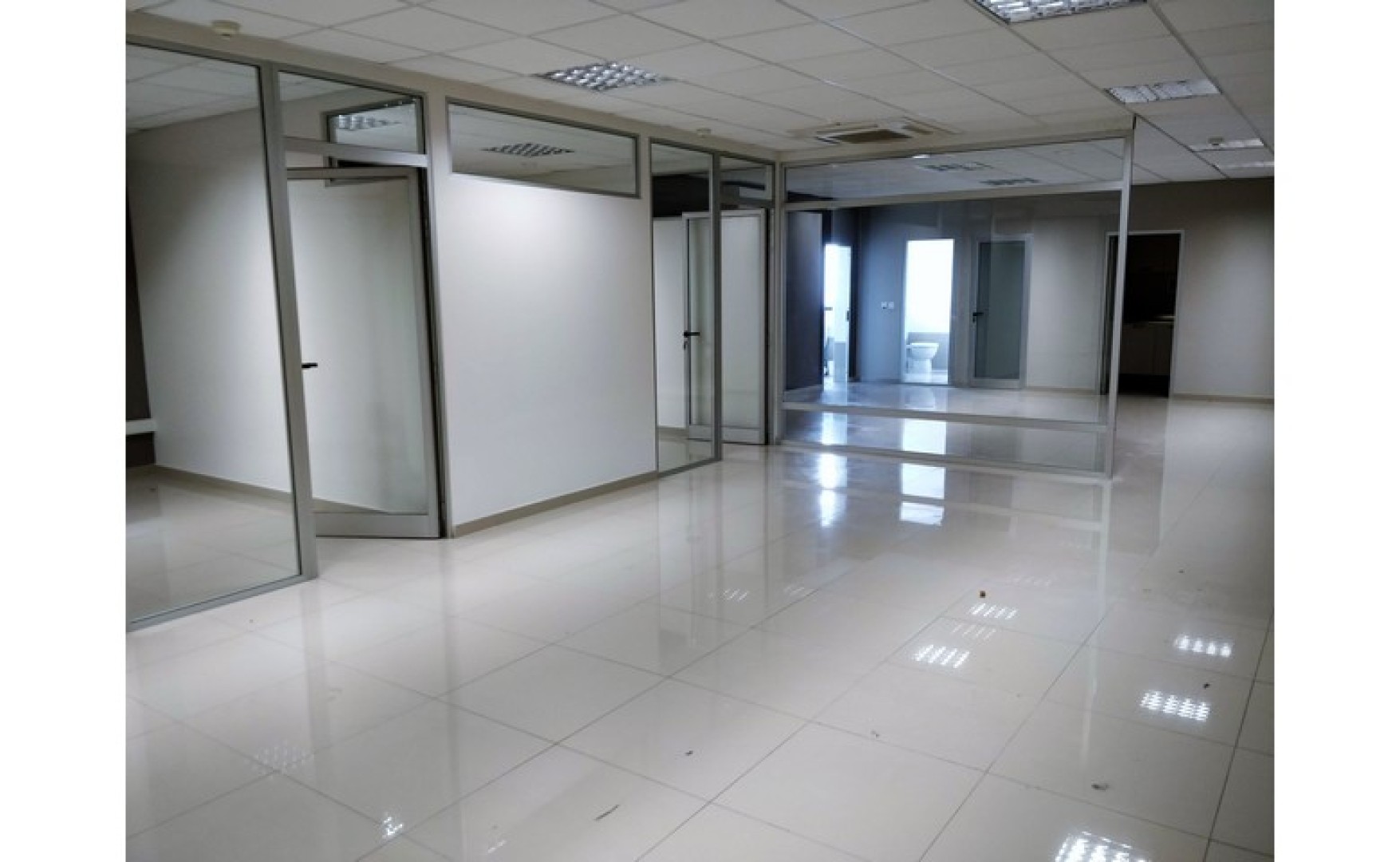 Modern Office for rent in mriehel with an area of 266sqm and optional parking for rent