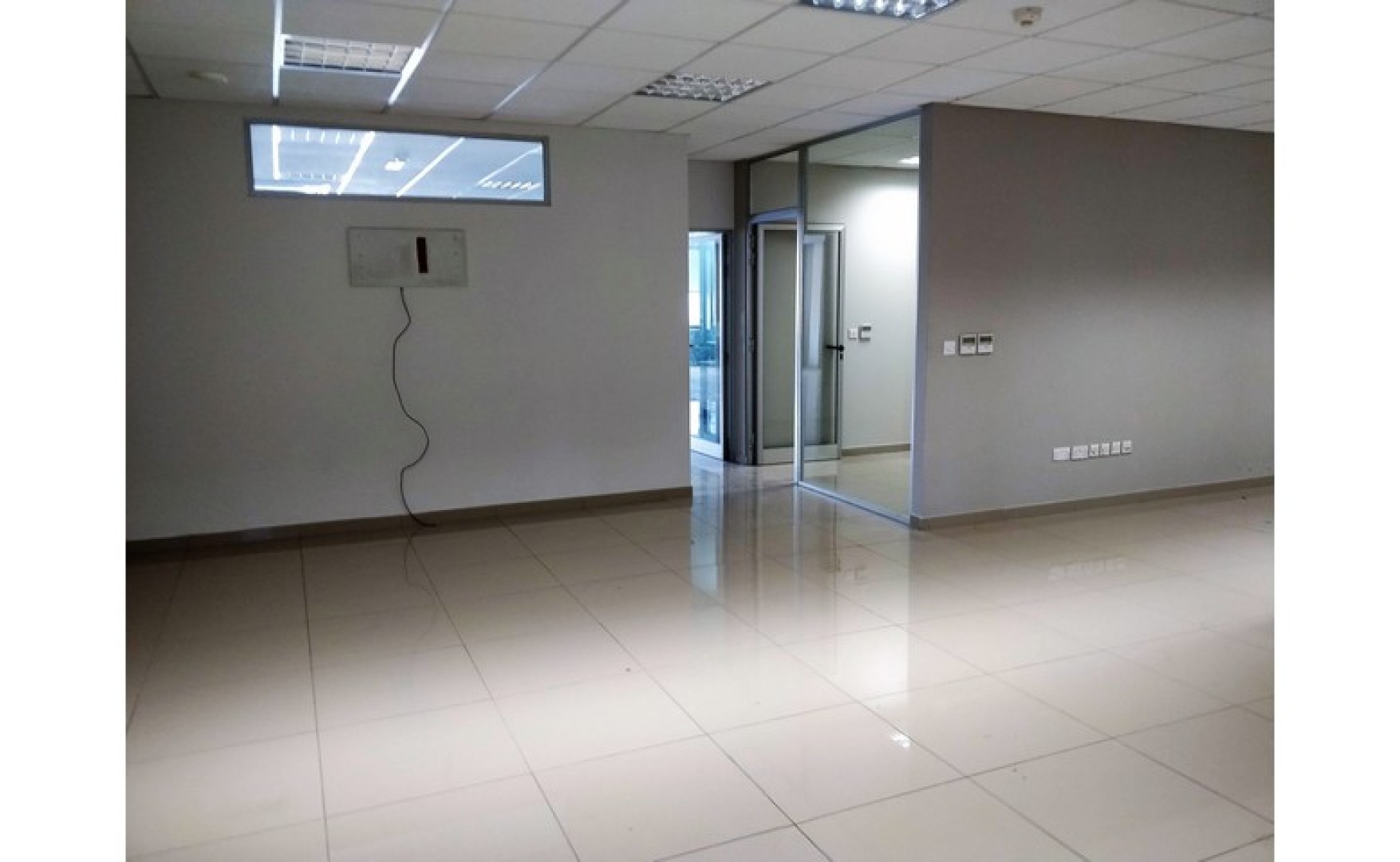 Modern Office for rent in mriehel with an area of 266sqm and optional parking for rent