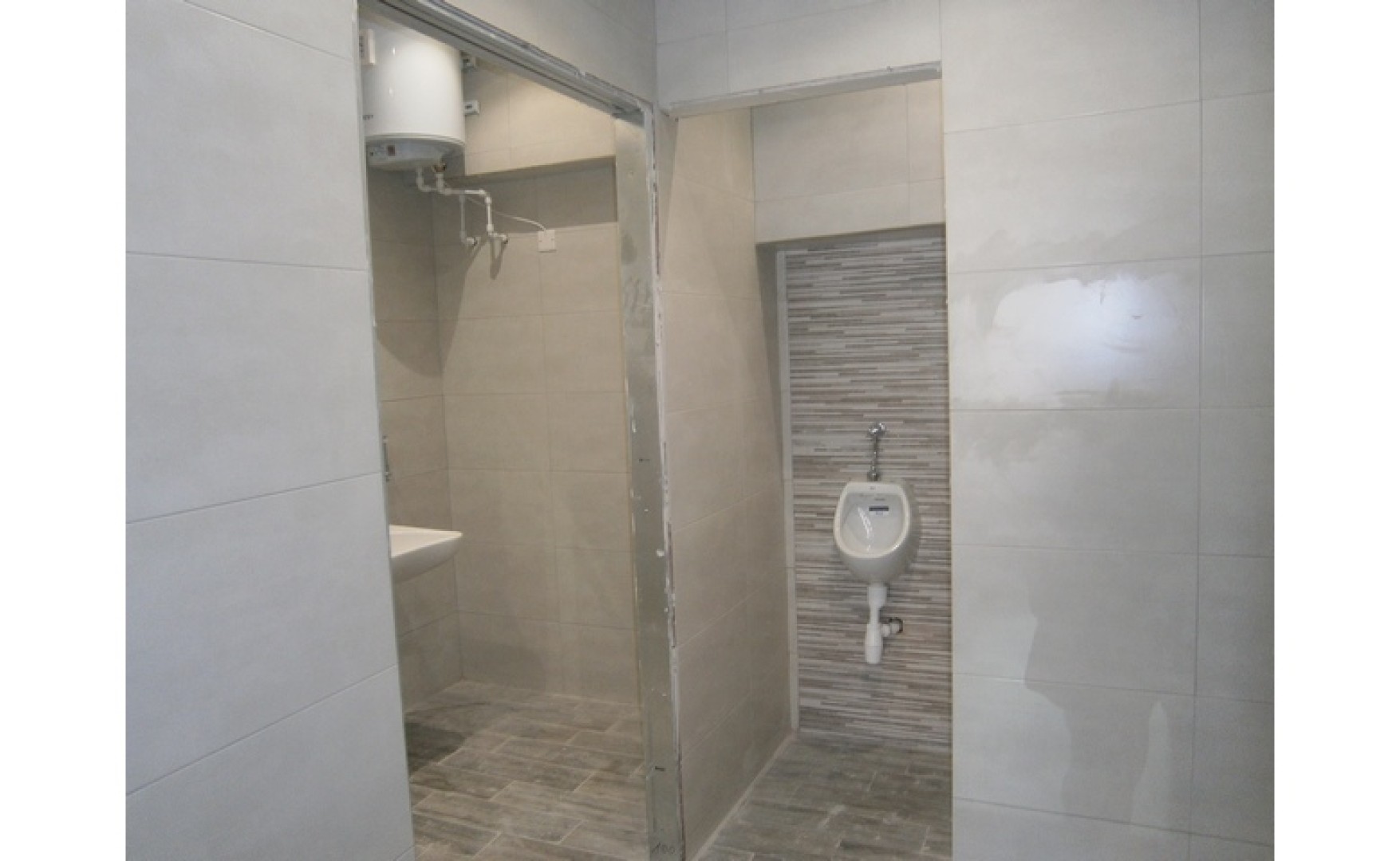 Shop to let in Malta: Kalkara 48sqm premises for rent