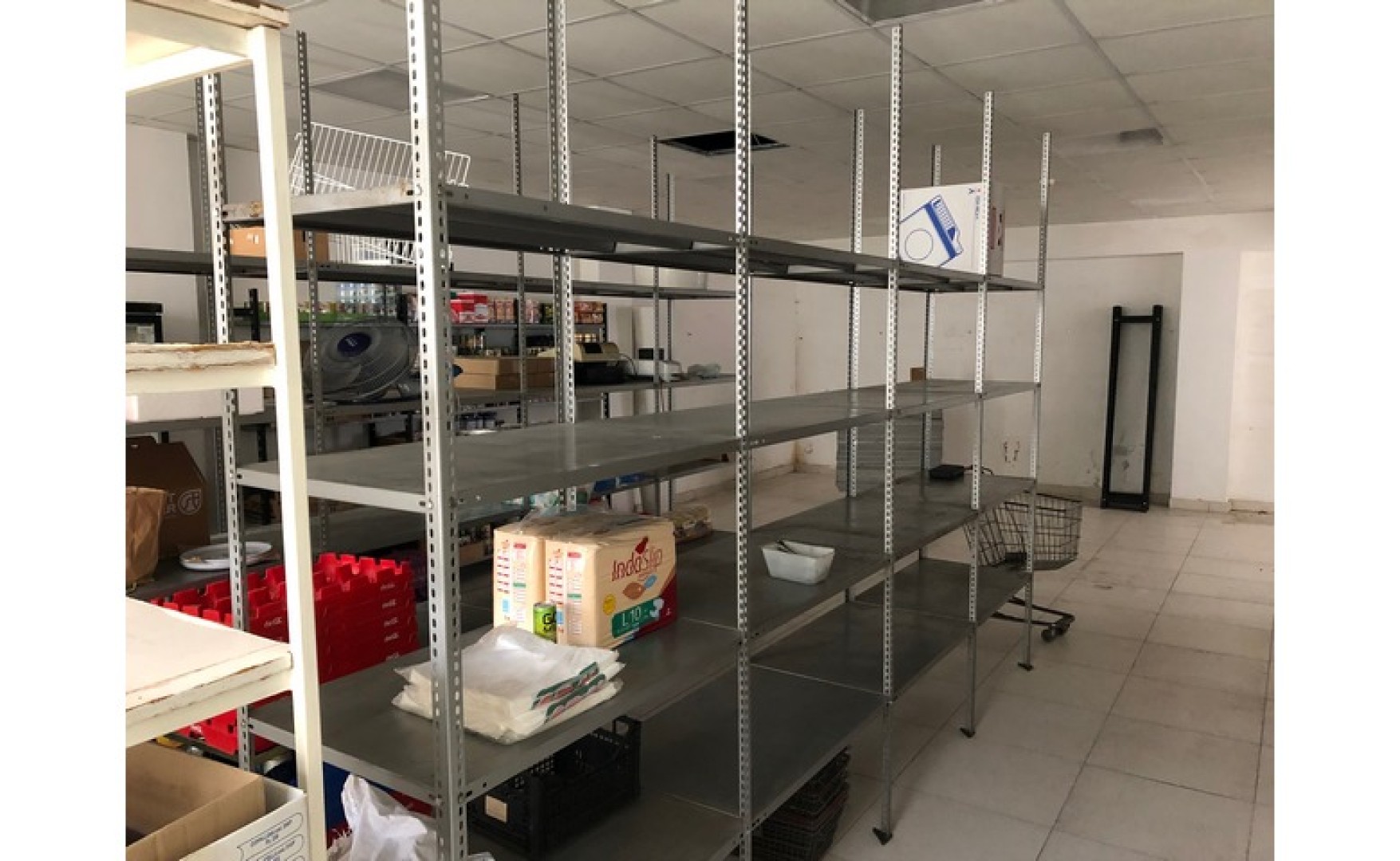 Shops for rent in Malta: Mgarr 300sqm showroom for rent with 220sqm basement stores
