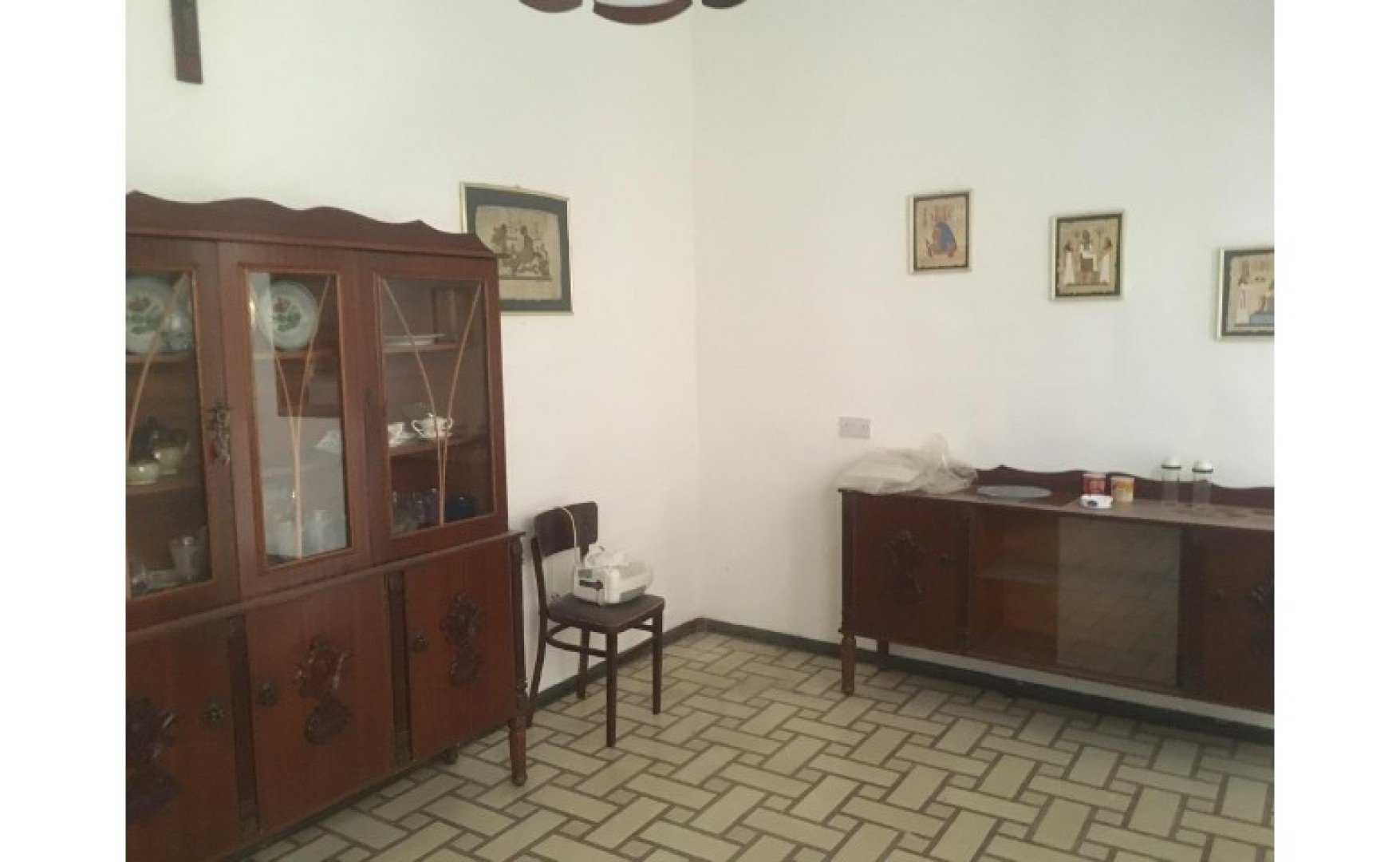 Offices / Apartments for rent in Malta: Spacious Office / Apartment with 3 bedrooms in Floriana