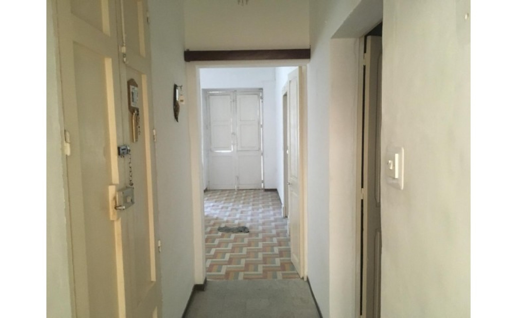 Offices / Apartments for rent in Malta: Spacious Office / Apartment with 3 bedrooms in Floriana