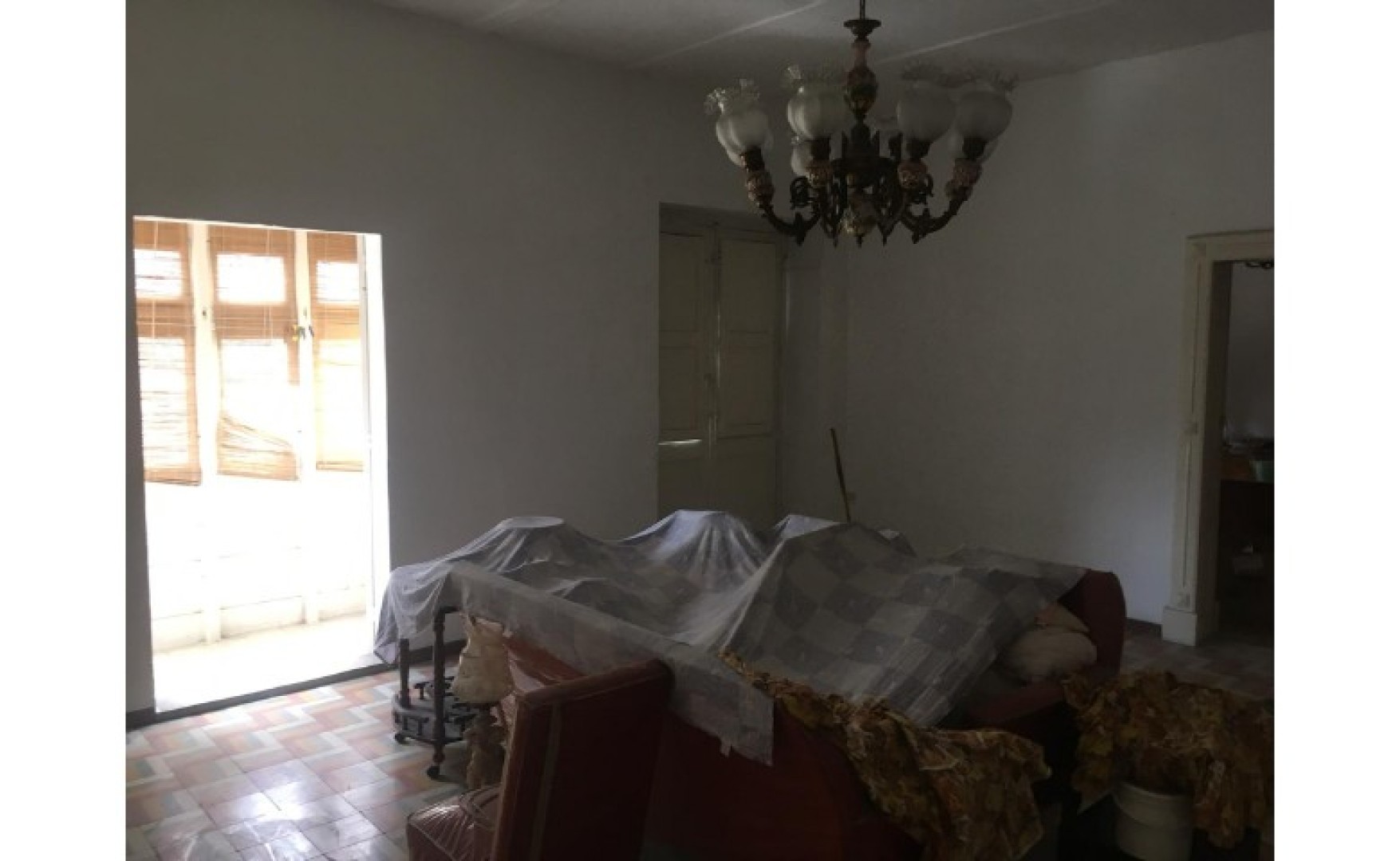 Offices / Apartments for rent in Malta: Spacious Office / Apartment with 3 bedrooms in Floriana