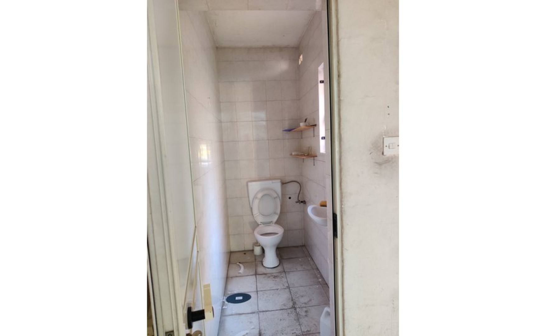 Malta warehouse: Mriehel 340sqm Warehouse for rent with manufacturing permit