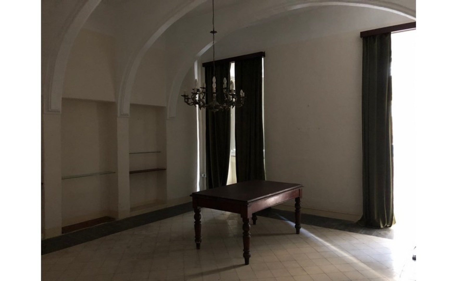 Office to let Malta: Large Unfurnished Apartment / Office For Rent in Valletta