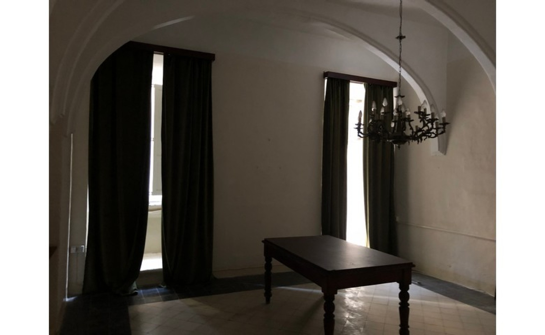Office to let Malta: Large Unfurnished Apartment / Office For Rent in Valletta