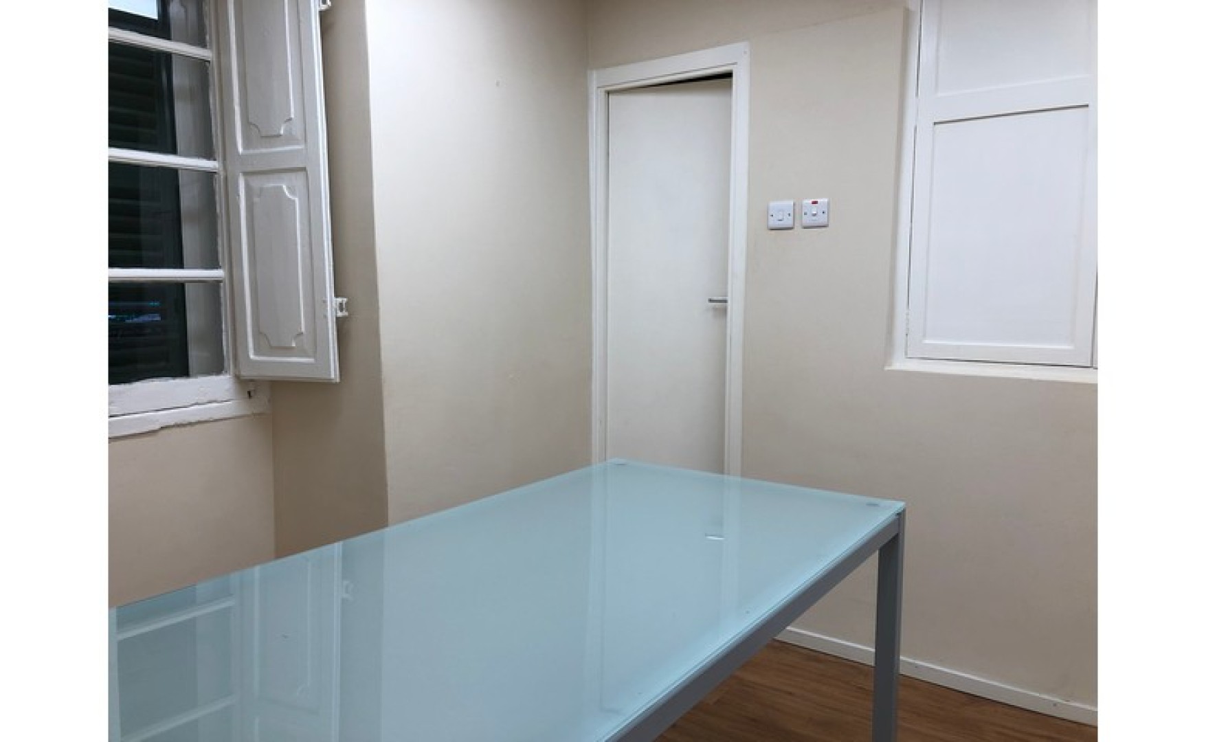 Office to let Malta: Valletta Office Consisting of 100sqm Premises for Rent in St Pauls Street