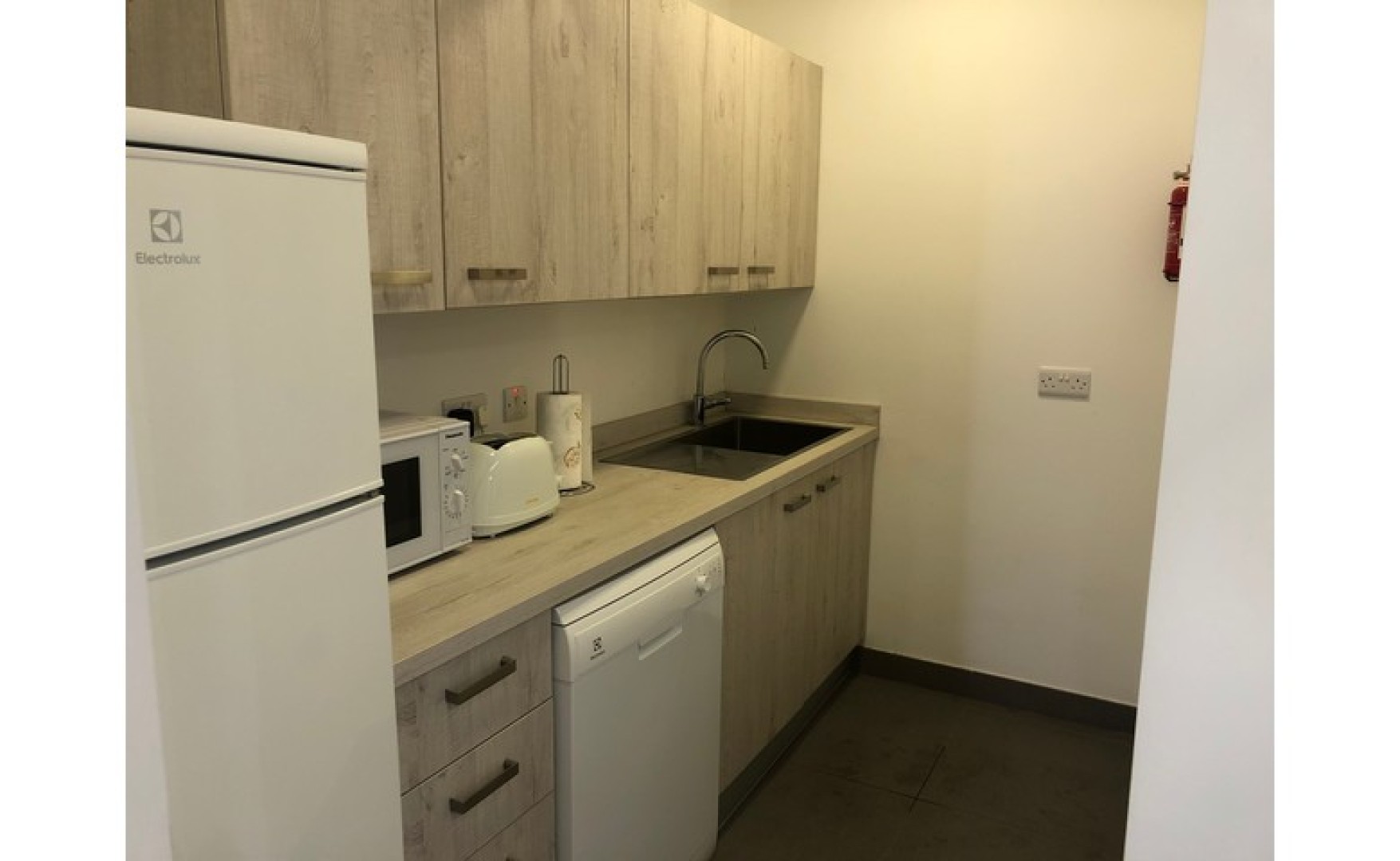 Corner Shop or Office for rent in Malta: Sliema 180sqm property to let
