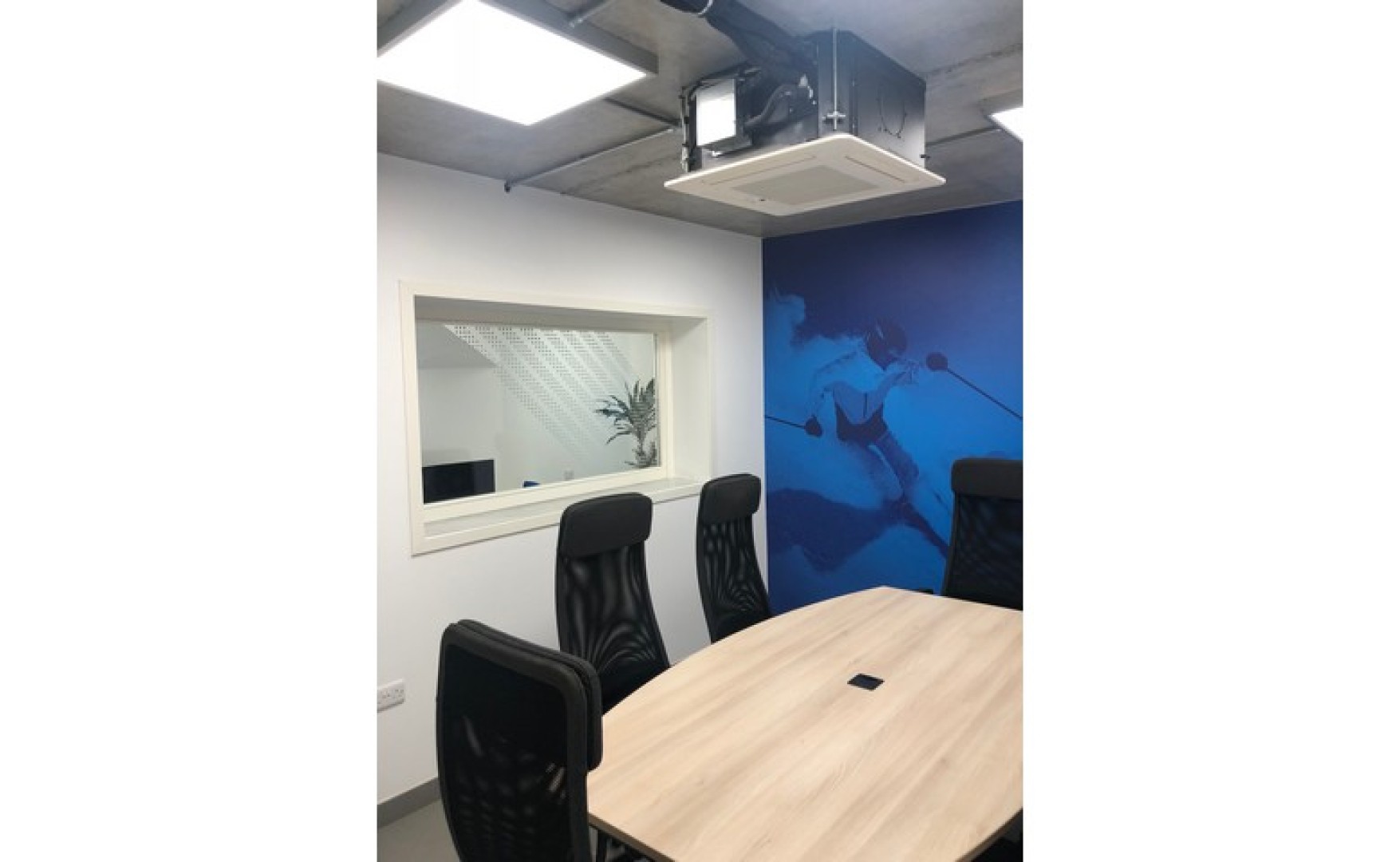 Corner Shop or Office for rent in Malta: Sliema 180sqm property to let